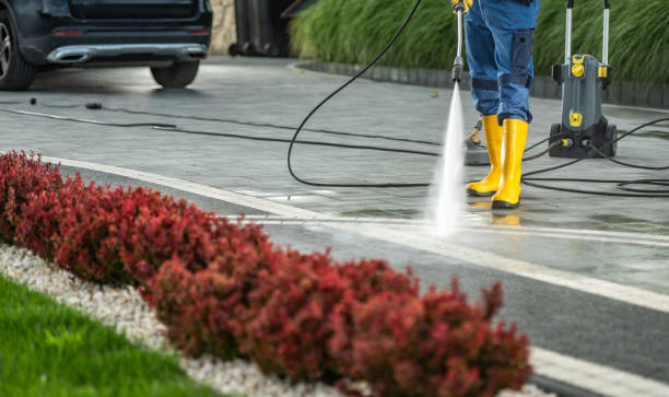 Best Pool Deck Cleaning  in Fort Pierce North, FL